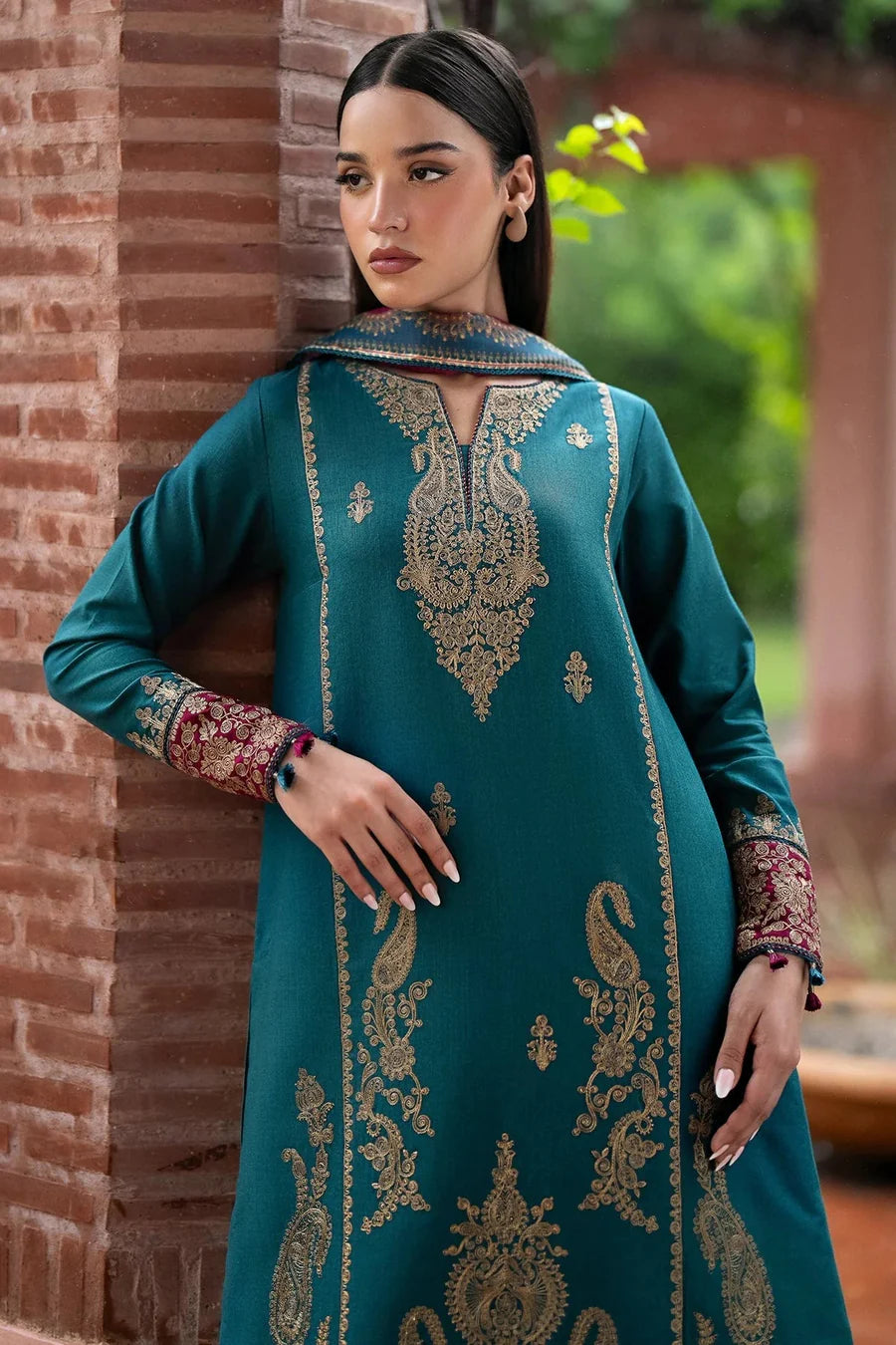 3-Piece Lawn Embroidered Shirt With Digital Print Diamond Dupatta - 5133